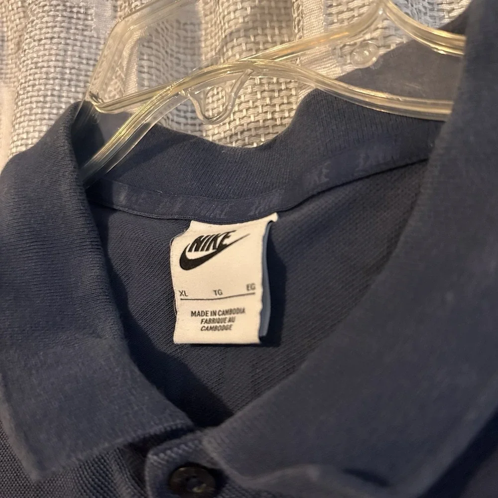 Y2K Nike Men's (XL)‎ Navy Embroidered Polo
